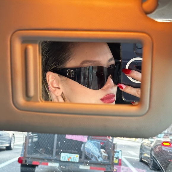 BALENCIAGA - MASK ACETATE SUNGLASSES, in BLACK - Picture 12 of 13